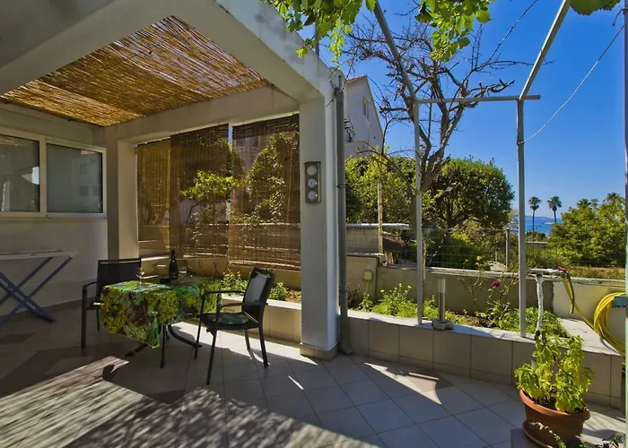 شقة Hruban هفار